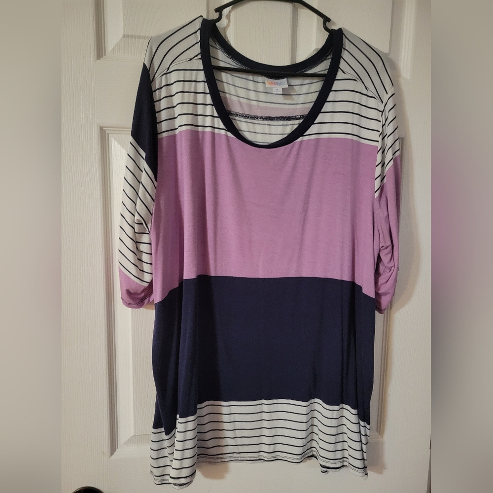 Lularoe Tshirt XL